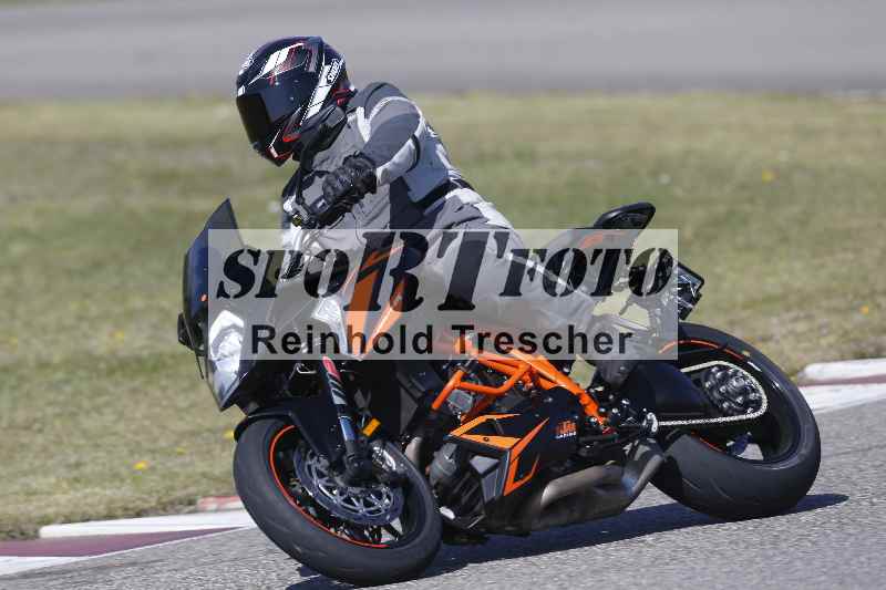 /01 02.04.2026 MAZ ADR/Gruppe rot/unklar